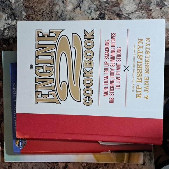 The Engine 2 Diet & Cookbook in great condition. - Picture 6 of 10